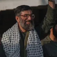 قاب عکس رهبر