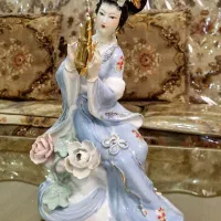 مجسمه چینی سالم عتیقه