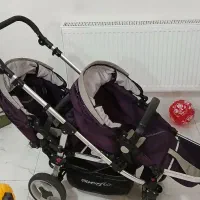 کالسکه دو قلو خارجی