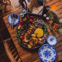 رستوران شمس العماره بندرانزلی نیرو سالندار میپذیرد