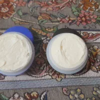 کرم اماراتی سفیدبرفی