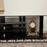 میز تلویزیون شیشه ایی