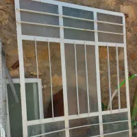 پنجره آهنی