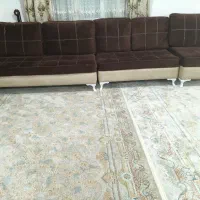 فروش مبل ۷ نفره  .به همراه  عسلی و میز سه گوش سفید