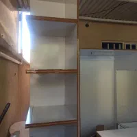 میز کار ویترین رگال مانکن قفسه  اتاق پرو در حد نو