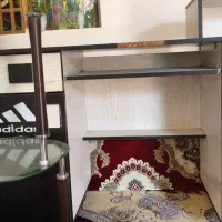 میز تحریر و کامپیوتر