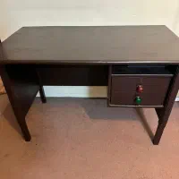 میز تحریر چوبی