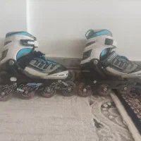 کفش اسکیت درحد نو با وسایلش