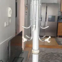 چوب لباسی ایستاده