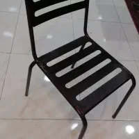 میز و صندلی فلزی و طرح تدی و پاف انتظار و میز