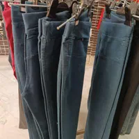 االباس زنانه مردانه دخترانه پسرانه حراج ۱۰۰۰۰۰ت|لباس|اردبیل, |دیوار