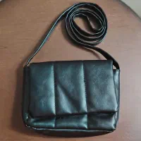 کیف دوشی زنانه مشکی (چرم مصنوعی)