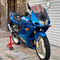 کاوازاکی zx150 زدیکس