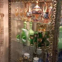 سرویس خواب دو نفره به همراه ویترین شیشه ای