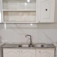 کابینت سفید و درب