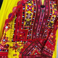 لباس فروشی هست|لباس|ایرانشهر, |دیوار