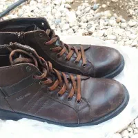 کفش تمام چرم حالت نیم بوت