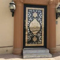 درب وپنجره قصر