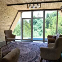 کلبه سویسی سه خواب جنگلی واقعی در دل طبیعت|اجارهٔ کوتاهمدت ویلا و باغ|ماسال, |دیوار