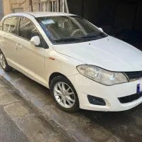 ام وی ام 315 هاچبک