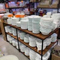 فروشنده چینی فروشی