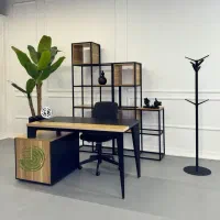 میز کارشناسی T510 باپایه فلزی و هرمی شکل