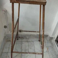 چهارپایه آهنی