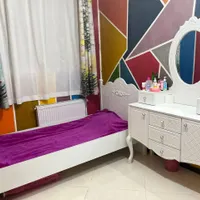 تخت تک نفره به همراه میز آرایش