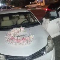ماشین عروس و دسته گل