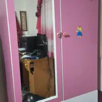 کمد لباس صورتی