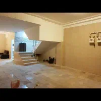 ۲ طبقه روی پیلوت