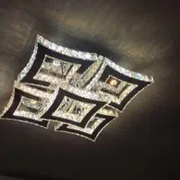 لوستر سقفی جدید کریستالی مربع|لوستر و چراغ آویز|اصفهان, باغ زرشک|دیوار