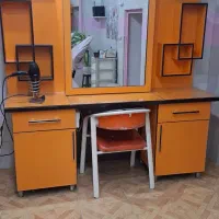 ویترین   آرایشگاه