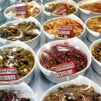 استخدام همکار خانم جوان