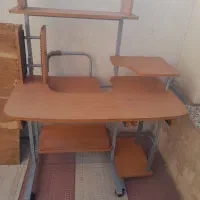 میز کامپیوتر و میز ناهار خوری