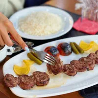 پذیرش کارگر ساده و حرفه ای در رستوران|استخدام خدمات فروشگاه و رستوران|تهران, سعادت‌آباد|دیوار