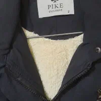 لباس|لباس|شاهین‌شهر, خانه کارگر|دیوار