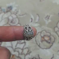 انگشتر و گردنبند و باباقوری دوچشم