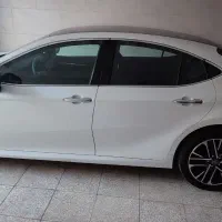 تویوتا کمری پریمیوم هیبرید ۲.۵ لیتر