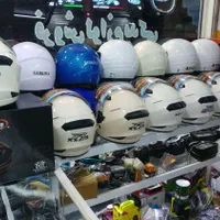 فروش انواع لوازم یدکی و کلاه ایمنی موتور سیکلت|قطعات یدکی و لوازم جانبی|تبریز, |دیوار