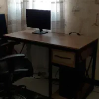 میز تحریروکامپیوتر در حد نو