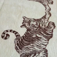 پتو قدیمی  پلنگی