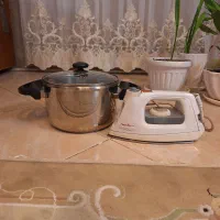 قابلمه استیل و سشوار و اتو بخار سالم و درحد نو