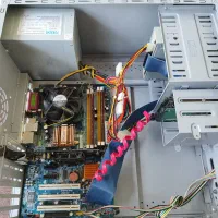 کامپیوتر ۲هسته رم ۳ ddr2 هارد ۱۶۰ گرافیک ۵۱۲|رایانه رومیزی|نوشهر, |دیوار