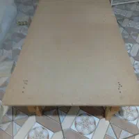 تخت چوبی