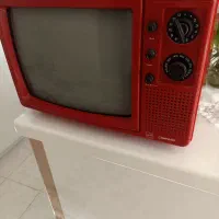 تلویزیون سیاه و سفید کوه فرد|تلویزیون و پروژکتور|کرمان, |دیوار