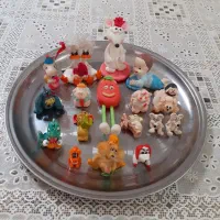 چندین مجسمه کوچک خمیر چینی وچینی سالم