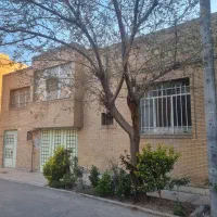 خونه-ویلایی-300متر-دو-نبش-دو-طبقه-قابل-سکونت