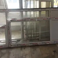 درب پی وی سی