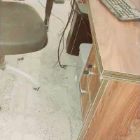 میز و صندلی مدیریت و قفسه اداری